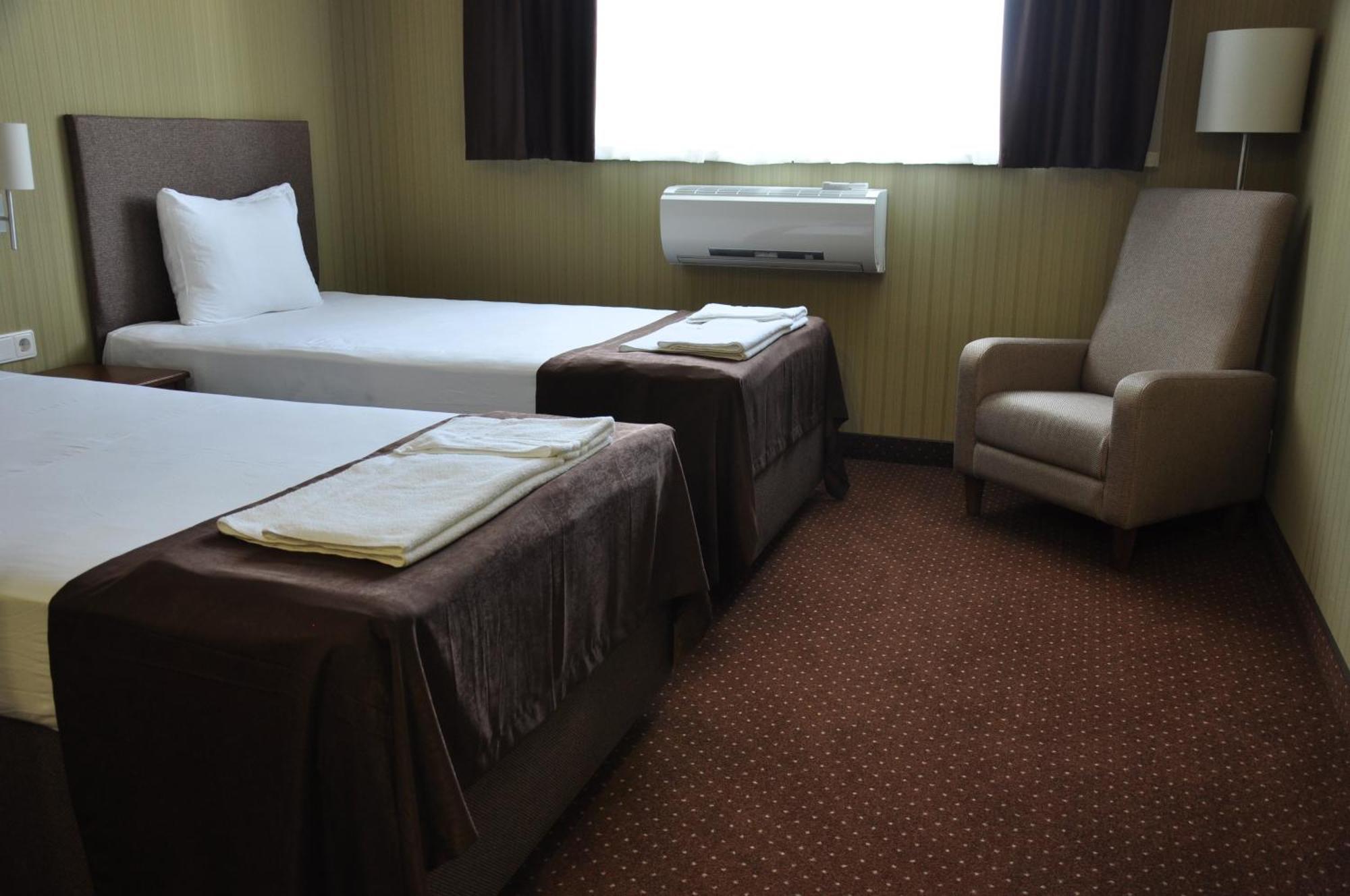 Hotel 7Ya Krasnosilske エクステリア 写真